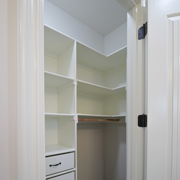 cabinets in new renovation Photo