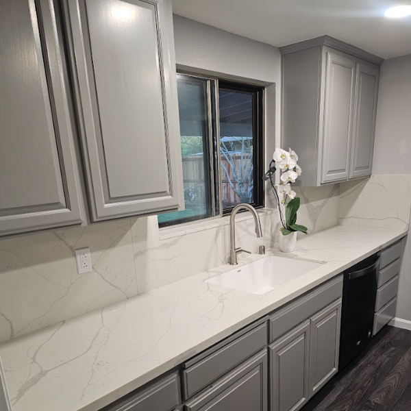 kitchen cabinets Photo